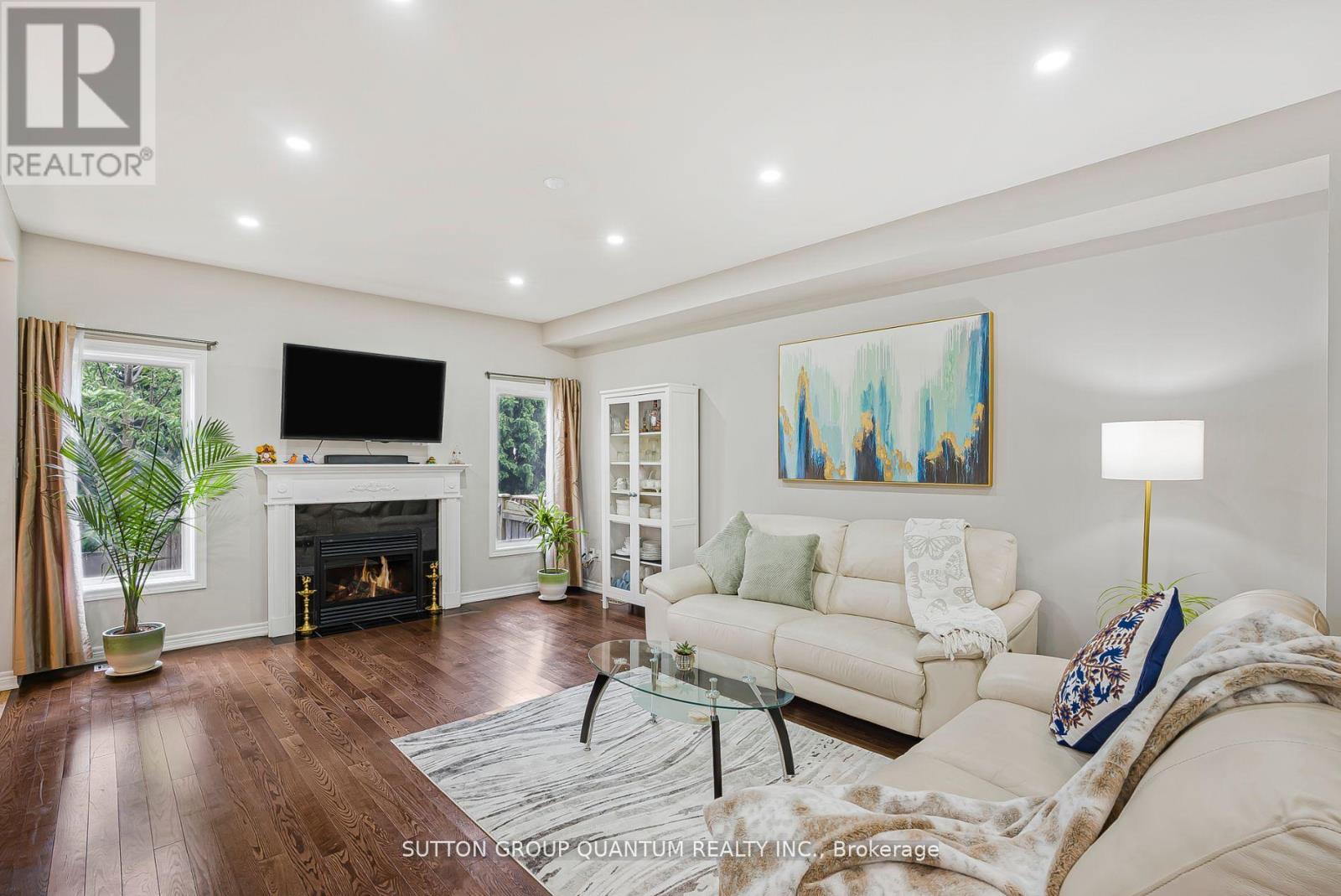 2467 Millstone Drive, Oakville, Ontario  L6M 0H6 - Photo 16 - W12452861