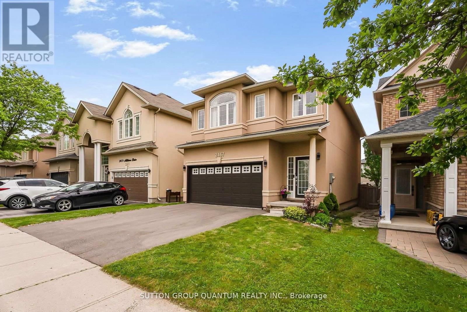 2467 Millstone Drive, Oakville, Ontario  L6M 0H6 - Photo 5 - W12452861