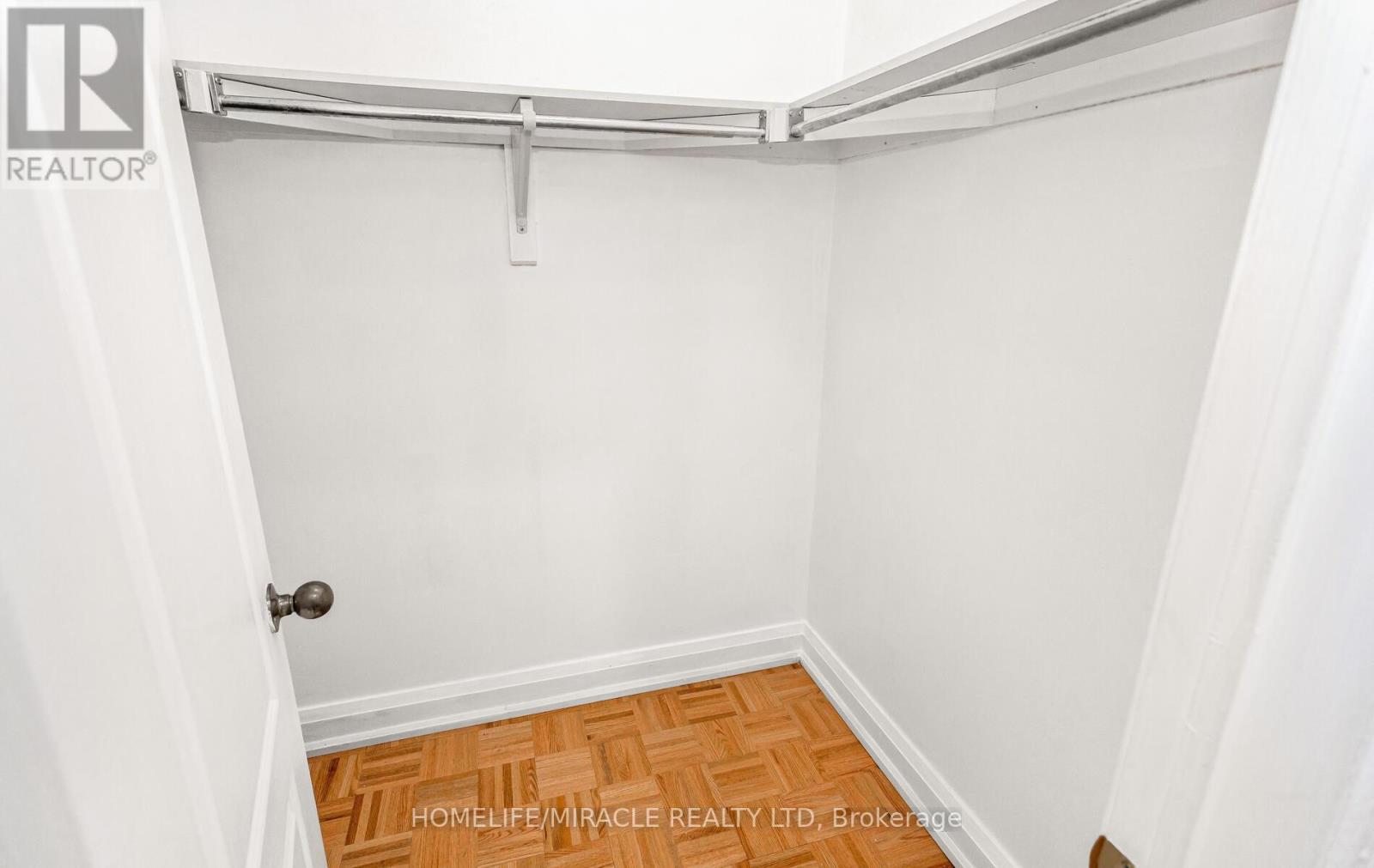 20 Atira Avenue, Brampton, Ontario  L7A 3T3 - Photo 23 - W12452866