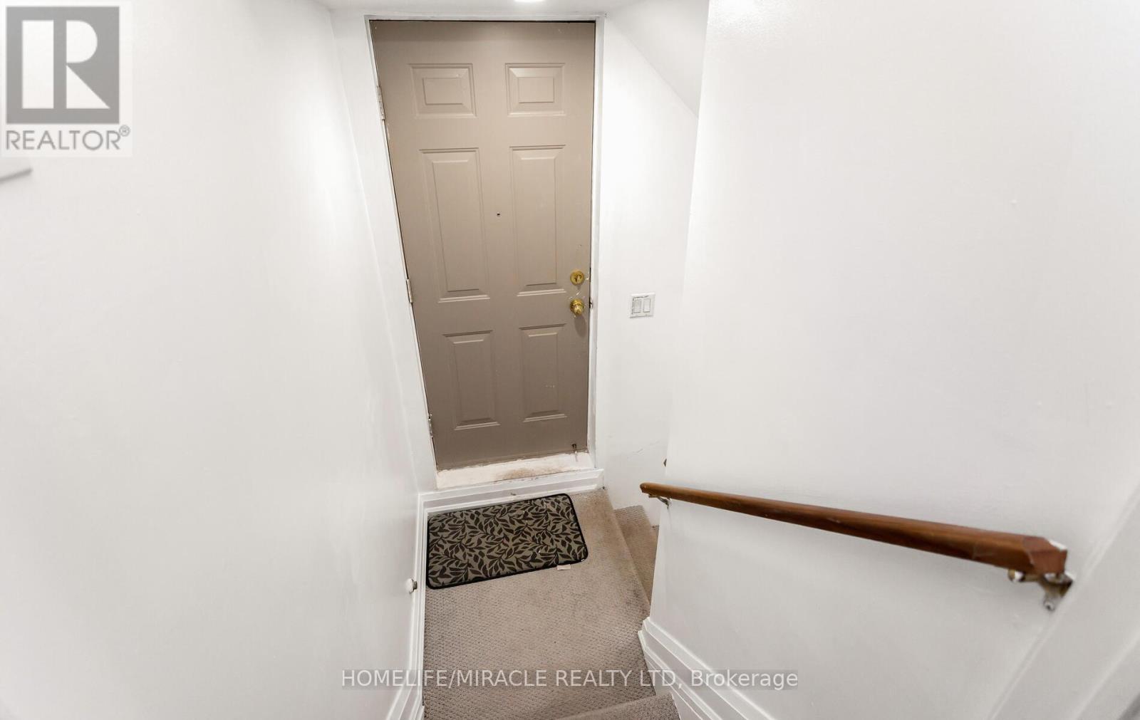 20 Atira Avenue, Brampton, Ontario  L7A 3T3 - Photo 34 - W12452866