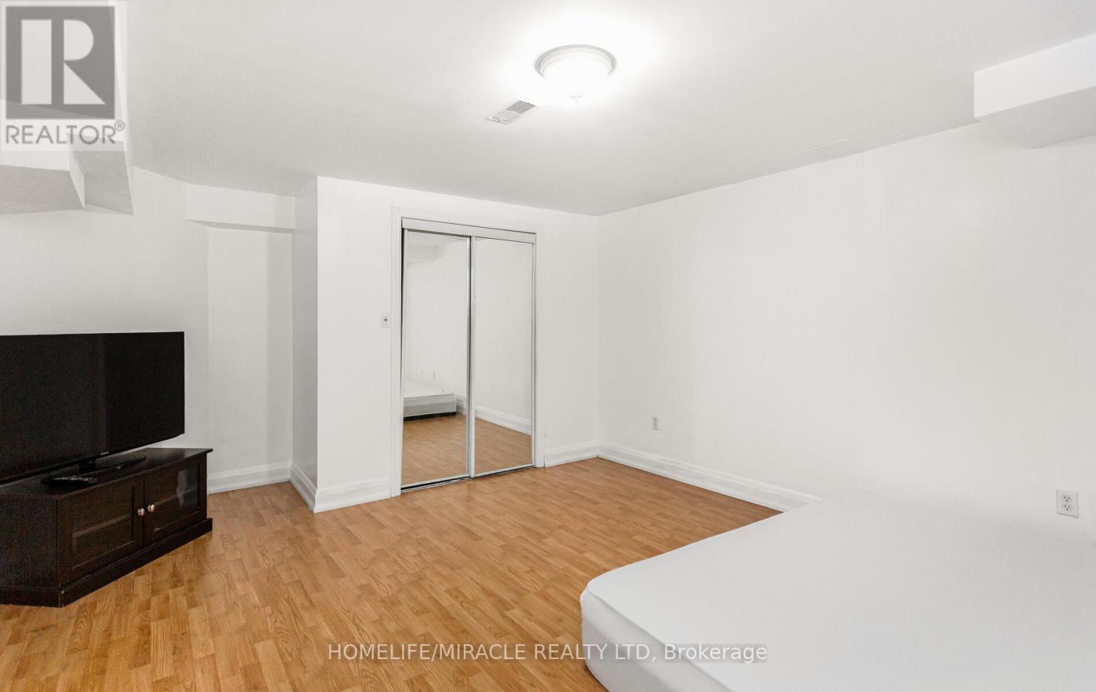 20 Atira Avenue, Brampton, Ontario  L7A 3T3 - Photo 41 - W12452866