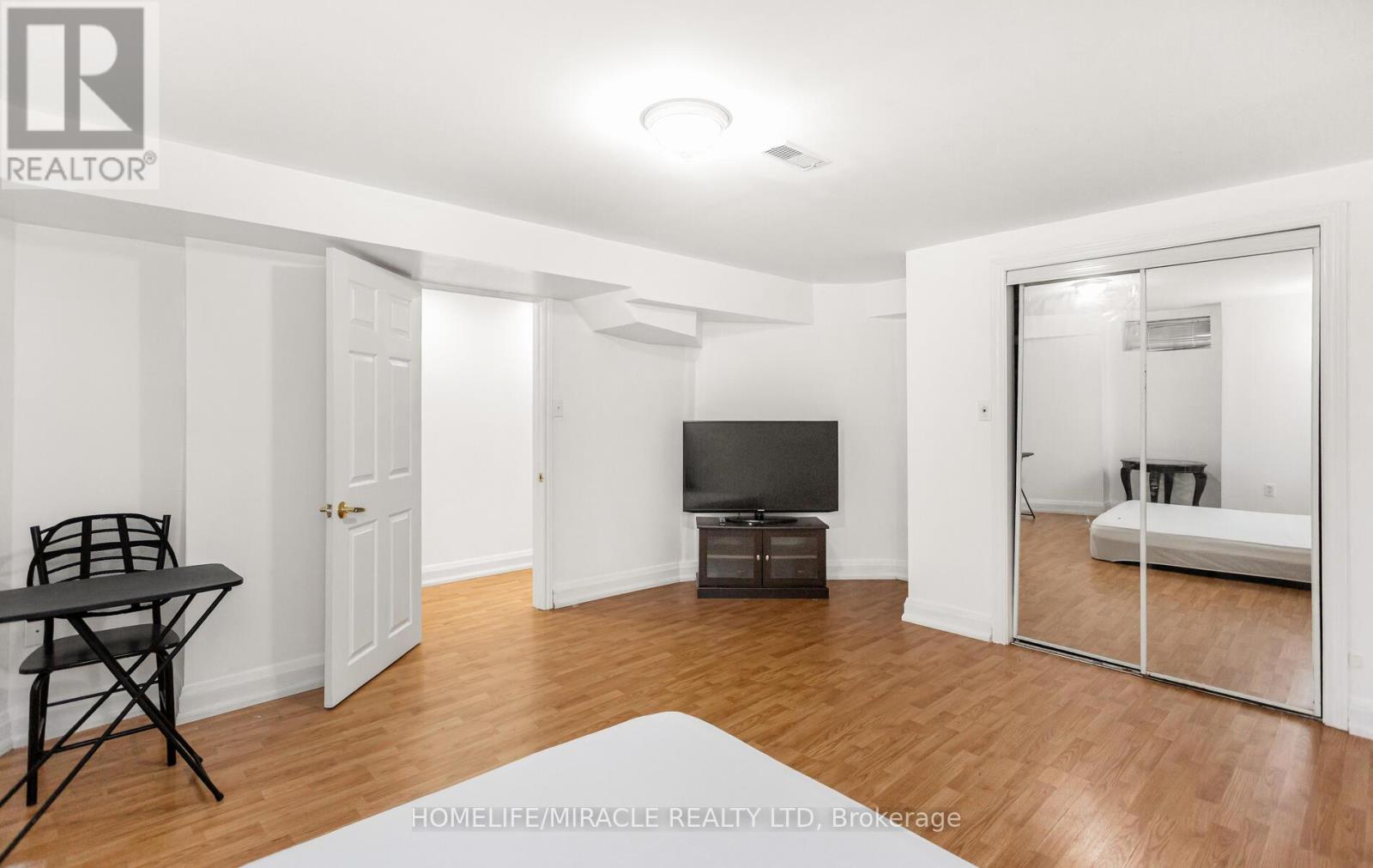 20 Atira Avenue, Brampton, Ontario  L7A 3T3 - Photo 42 - W12452866