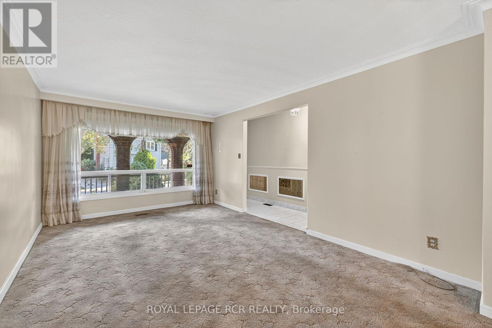 8 Cross Street, Toronto, Ontario  M9N 2B9 - Photo 11 - W12452906