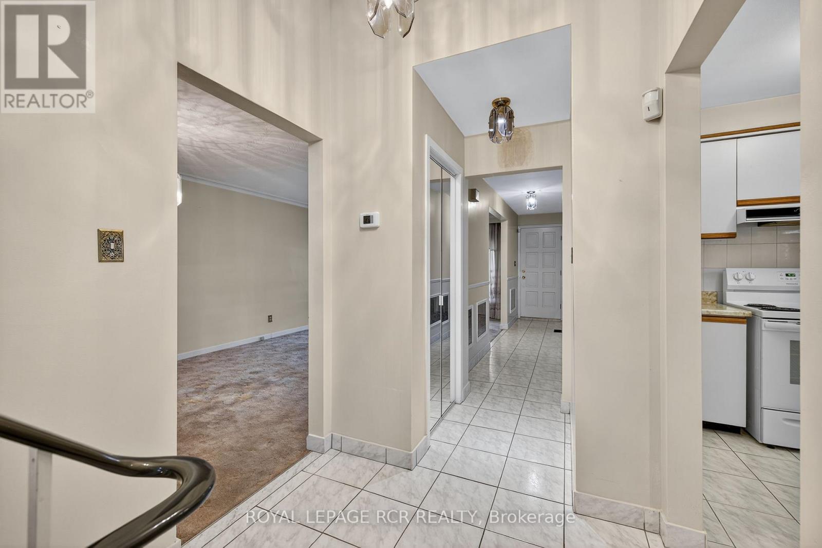 8 Cross Street, Toronto, Ontario  M9N 2B9 - Photo 13 - W12452906