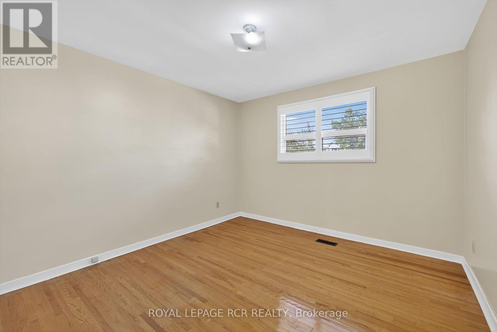 8 Cross Street, Toronto, Ontario  M9N 2B9 - Photo 19 - W12452906