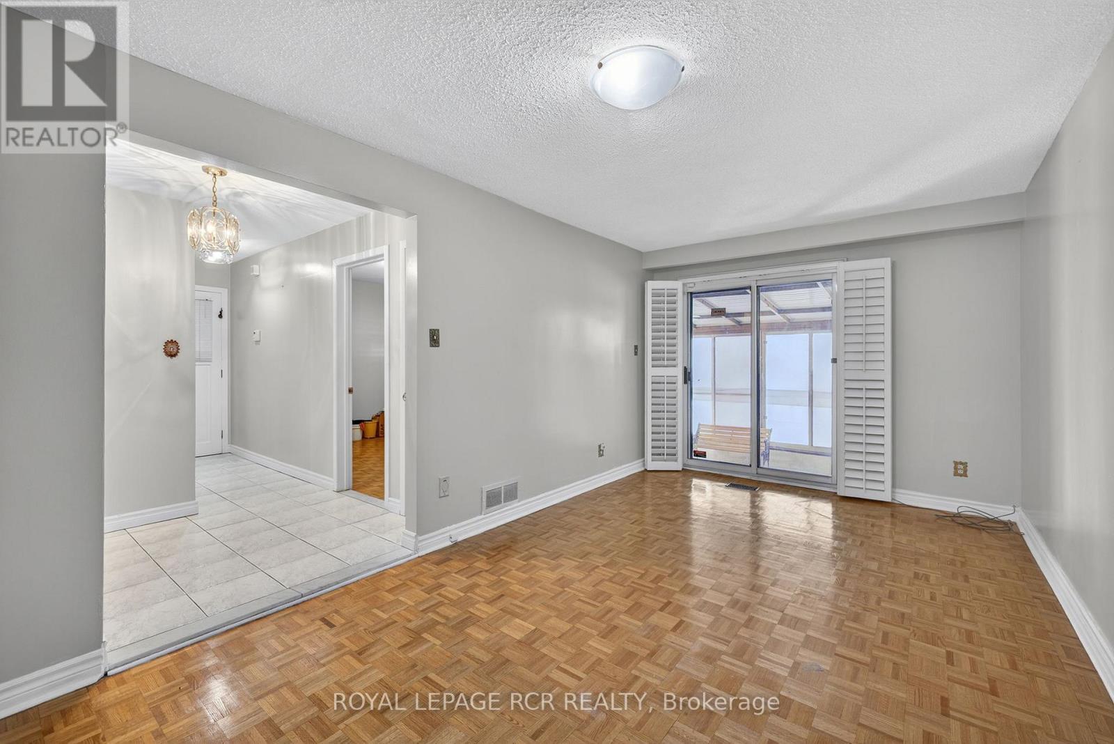 8 Cross Street, Toronto, Ontario  M9N 2B9 - Photo 28 - W12452906