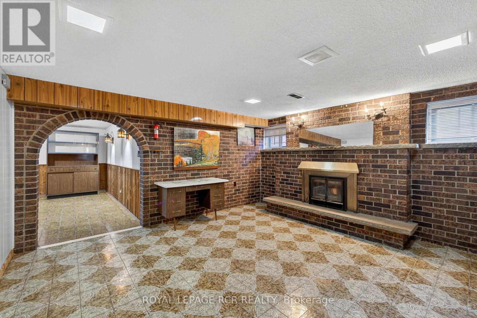 8 Cross Street, Toronto, Ontario  M9N 2B9 - Photo 32 - W12452906