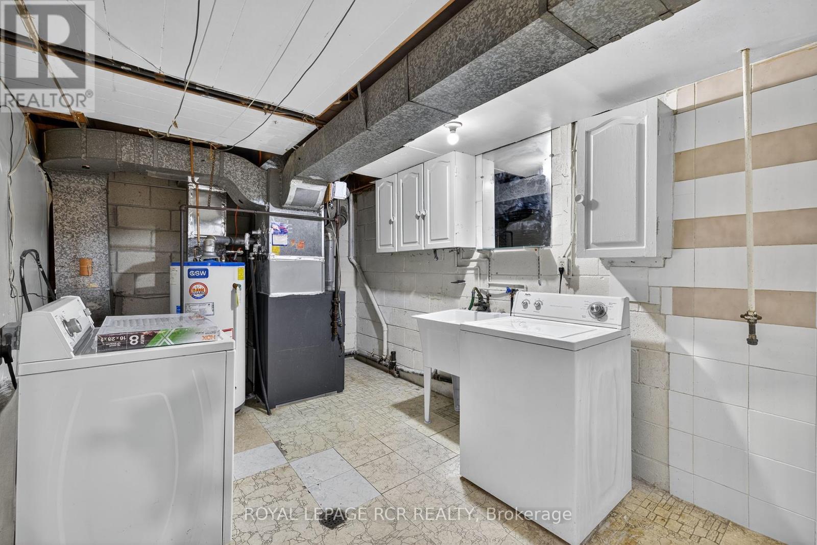 8 Cross Street, Toronto, Ontario  M9N 2B9 - Photo 36 - W12452906