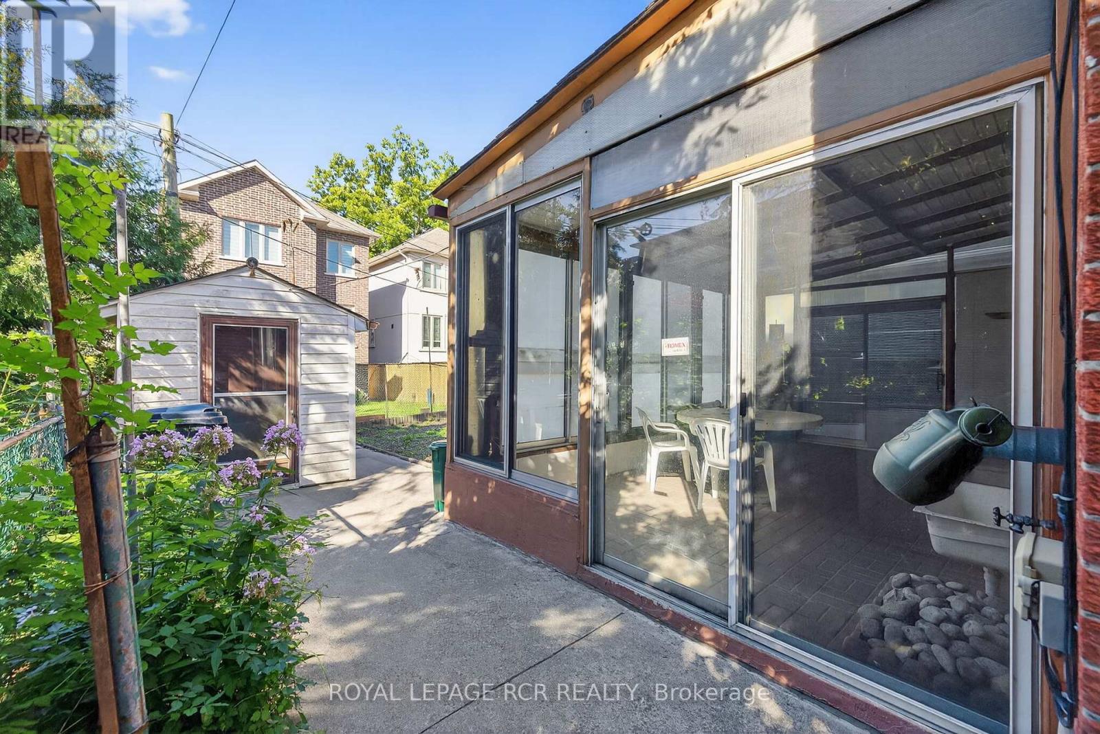 8 Cross Street, Toronto, Ontario  M9N 2B9 - Photo 39 - W12452906
