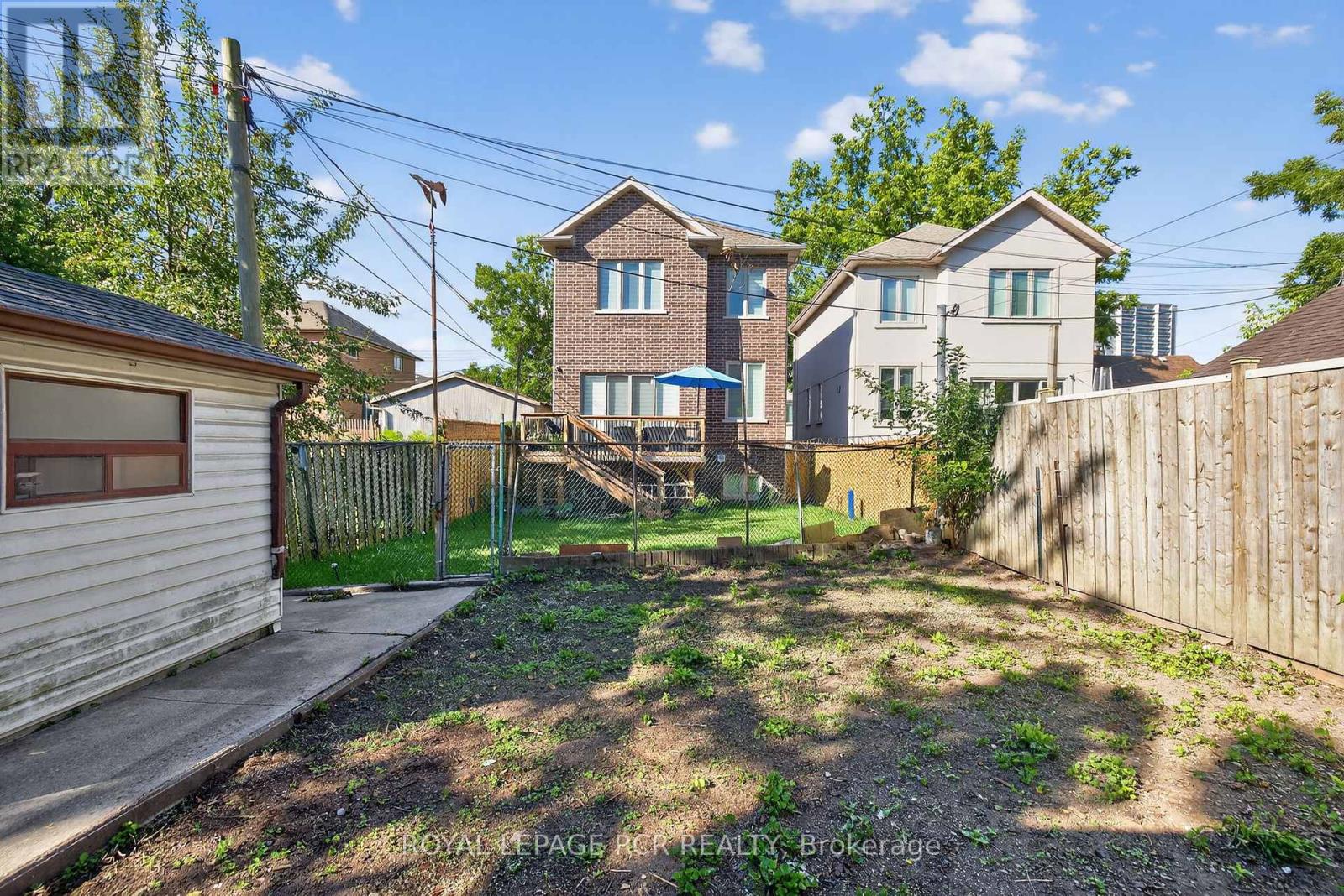8 Cross Street, Toronto, Ontario  M9N 2B9 - Photo 41 - W12452906