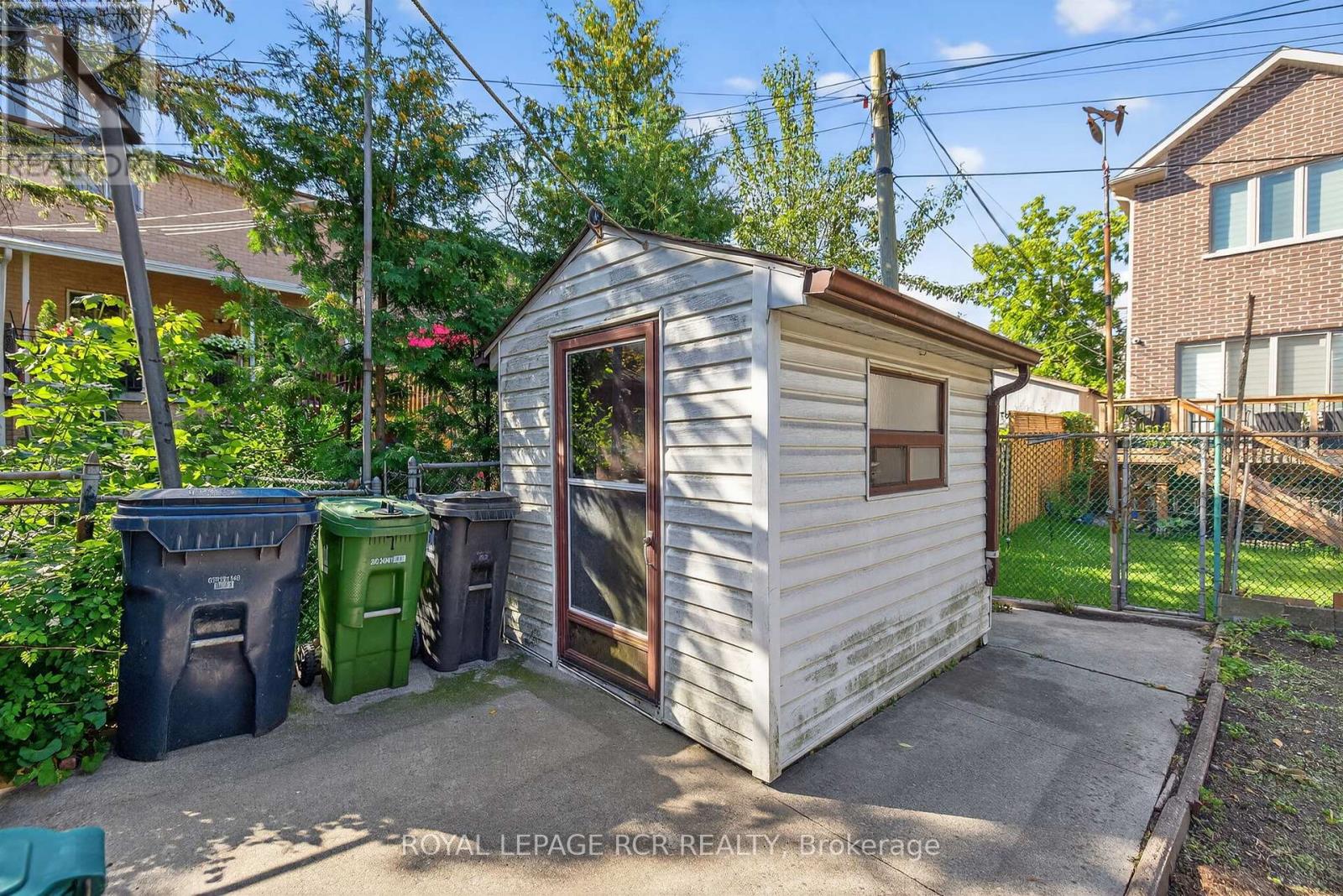 8 Cross Street, Toronto, Ontario  M9N 2B9 - Photo 43 - W12452906