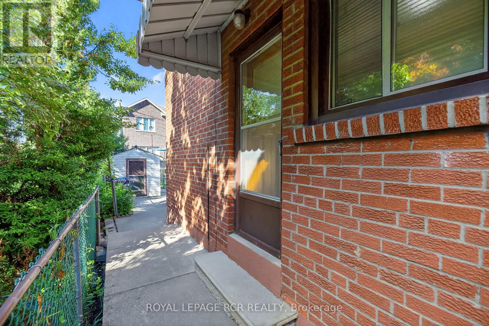 8 Cross Street, Toronto, Ontario  M9N 2B9 - Photo 44 - W12452906