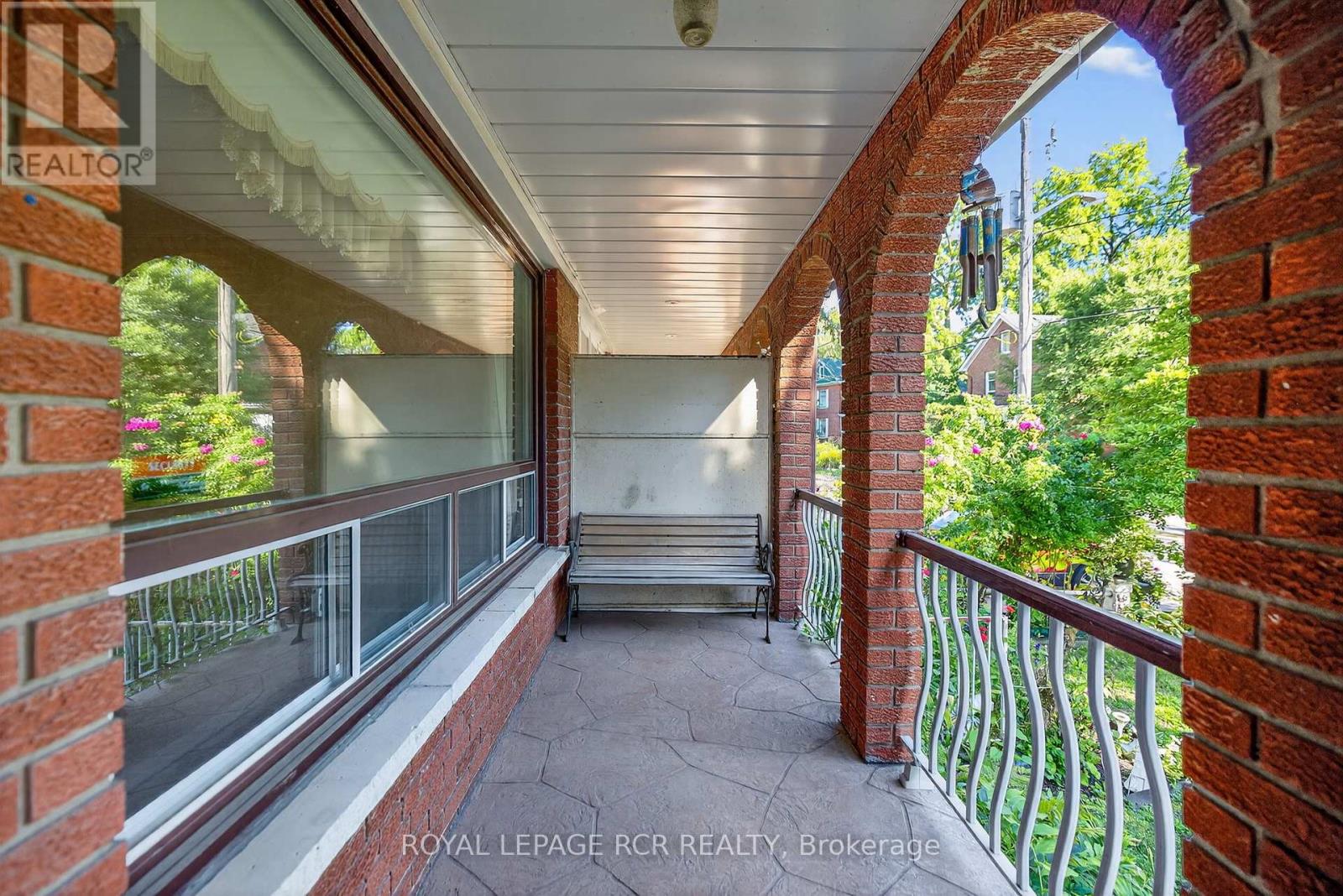 8 Cross Street, Toronto, Ontario  M9N 2B9 - Photo 6 - W12452906