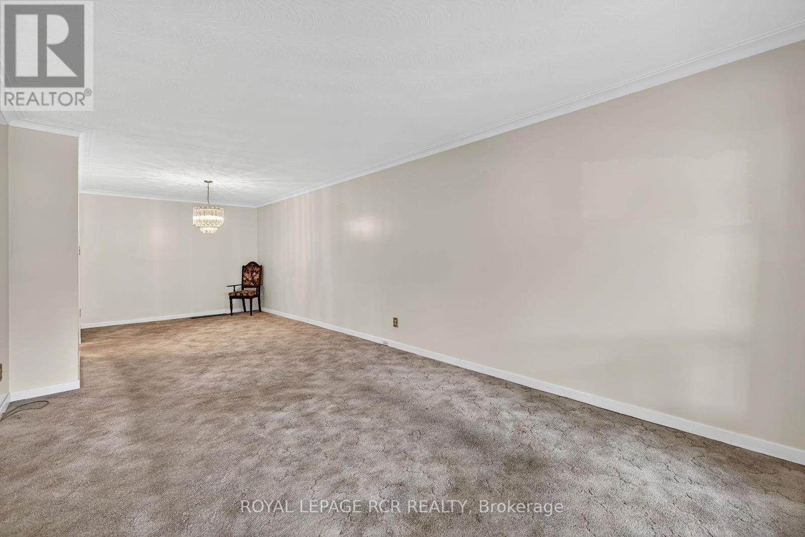 8 Cross Street, Toronto, Ontario  M9N 2B9 - Photo 9 - W12452906