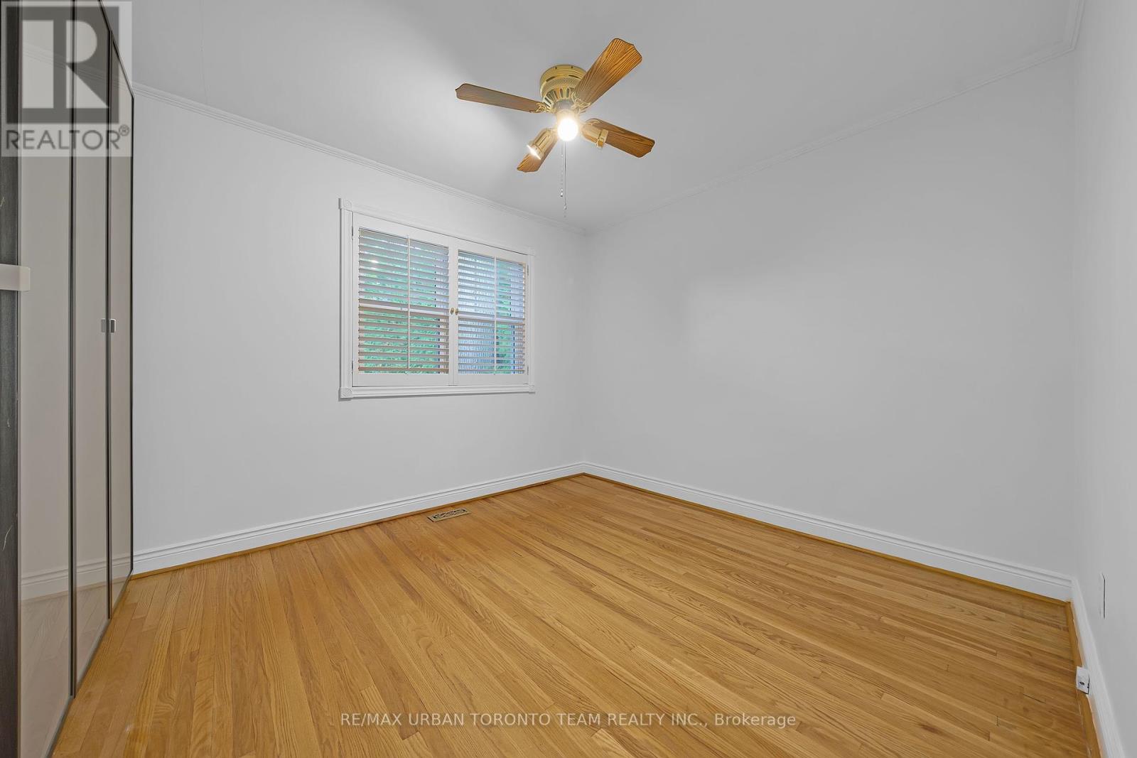 25 Westhead Road, Toronto, Ontario  M8W 4R7 - Photo 18 - W12452914