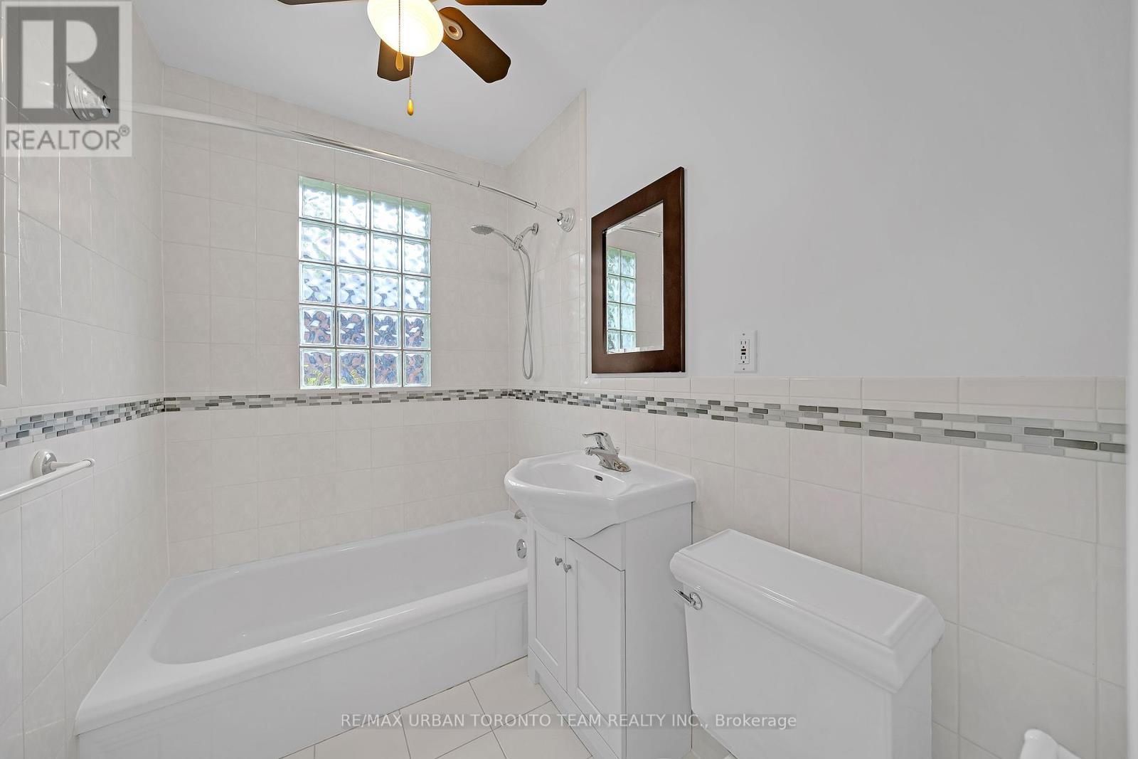 25 Westhead Road, Toronto, Ontario  M8W 4R7 - Photo 19 - W12452914