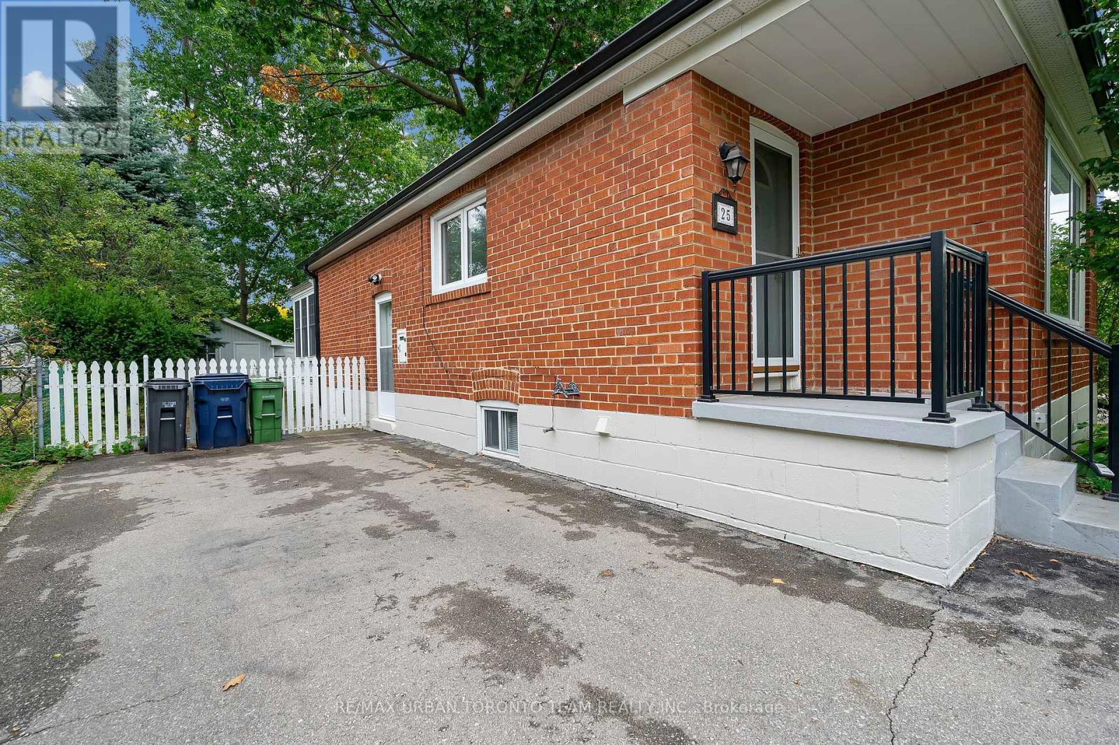 25 Westhead Road, Toronto, Ontario  M8W 4R7 - Photo 29 - W12452914