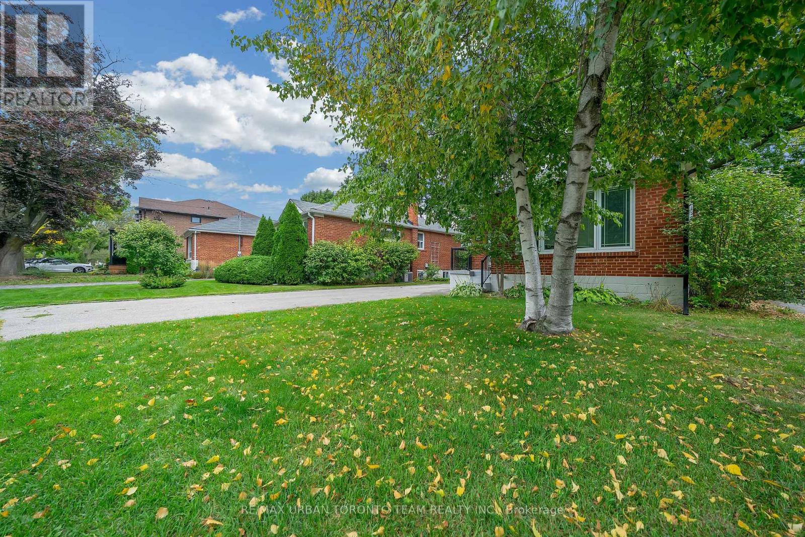 25 Westhead Road, Toronto, Ontario  M8W 4R7 - Photo 36 - W12452914