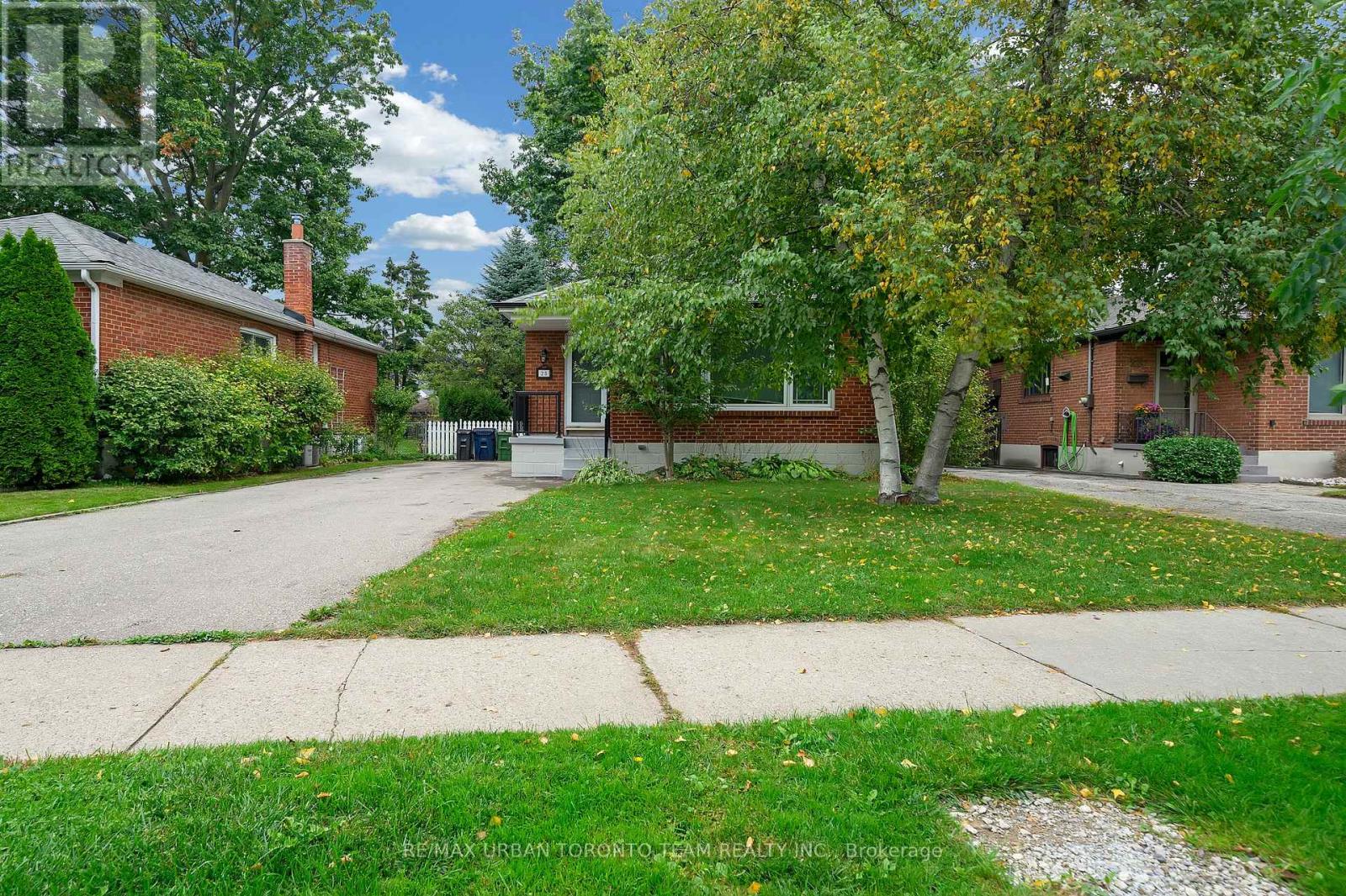 25 Westhead Road, Toronto, Ontario  M8W 4R7 - Photo 39 - W12452914