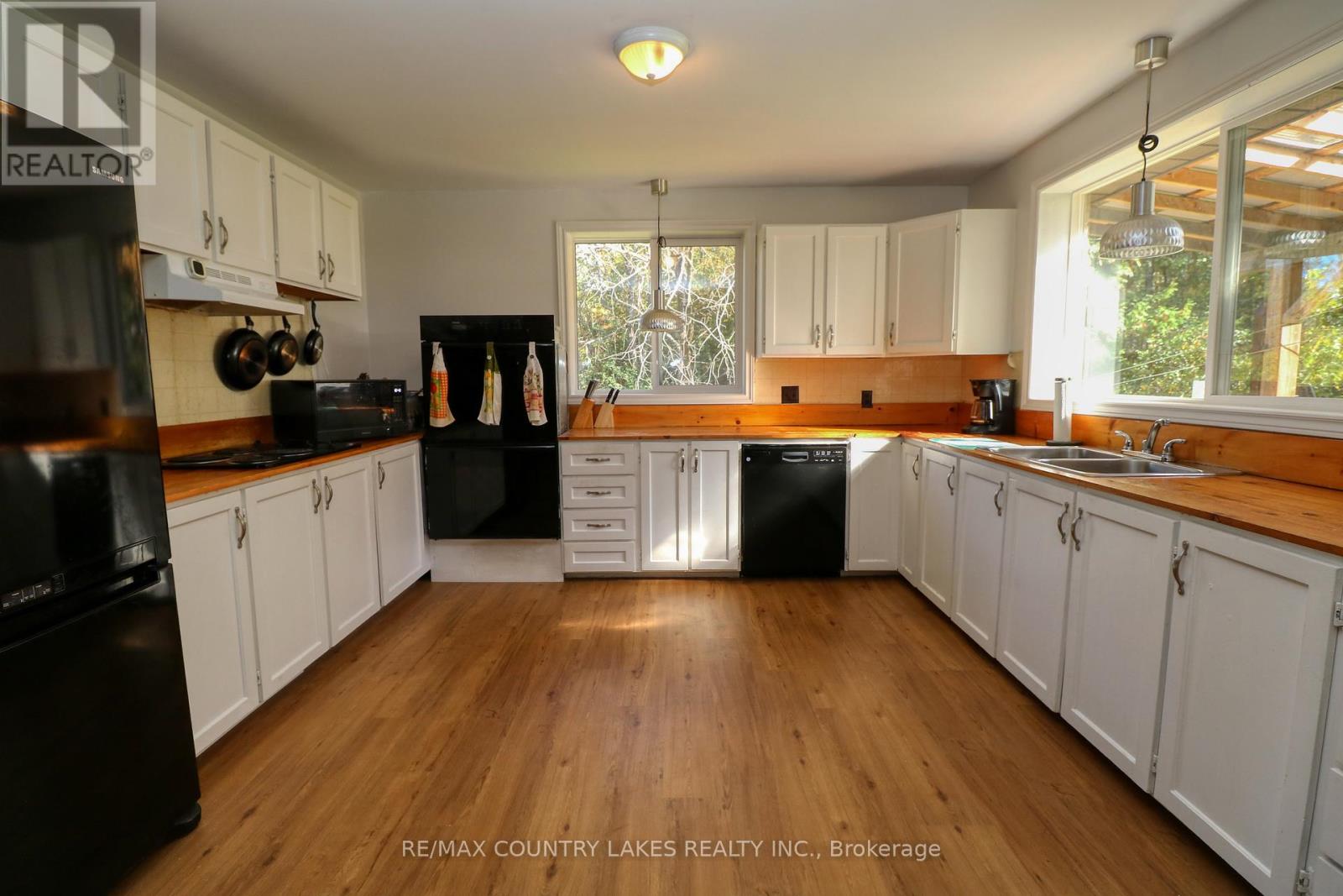 1364 Farms Road, Kawartha Lakes, Ontario  K0M 2T0 - Photo 6 - X12452821