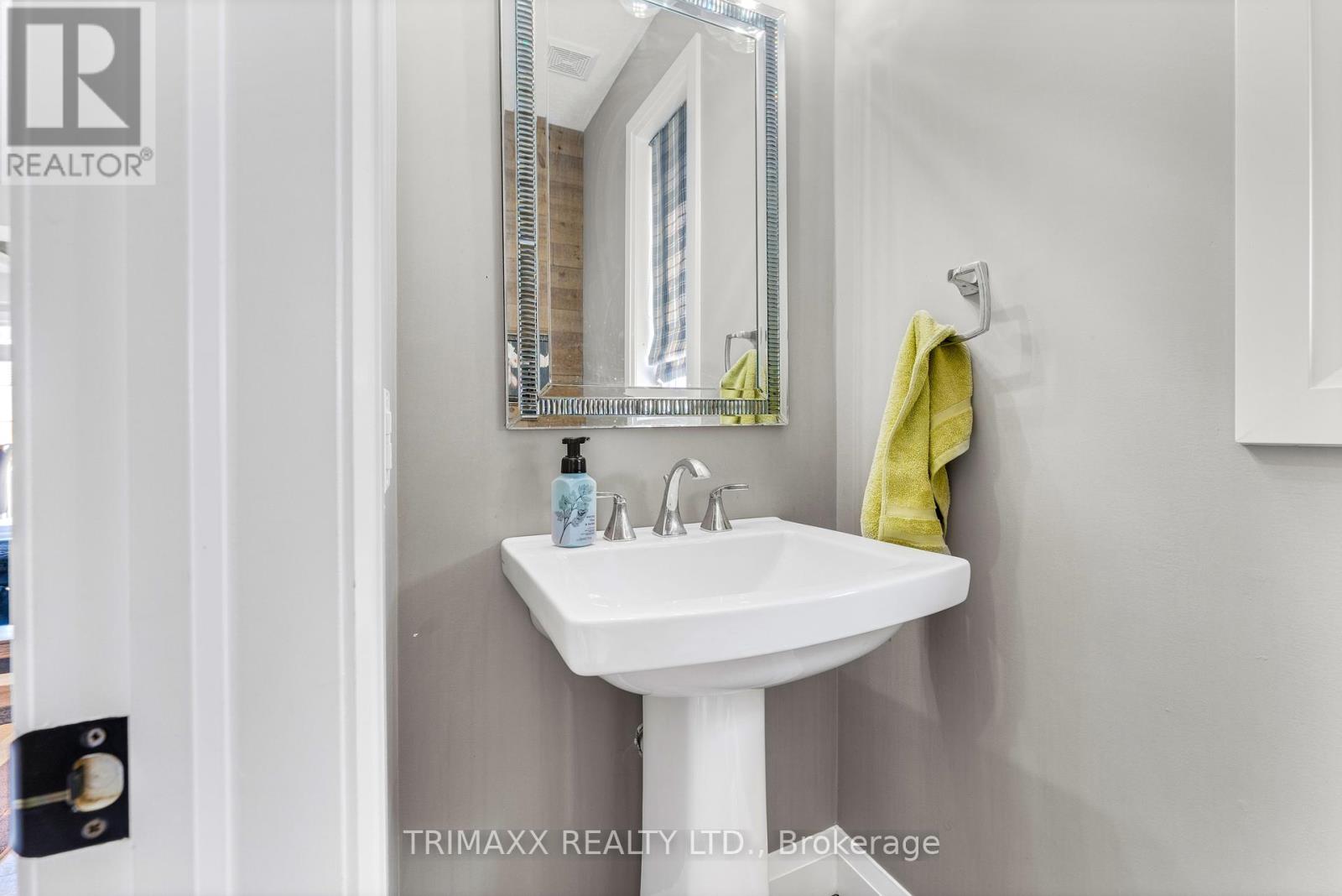 103 Links Crescent, Woodstock, Ontario  N4T 0K7 - Photo 14 - X12452824