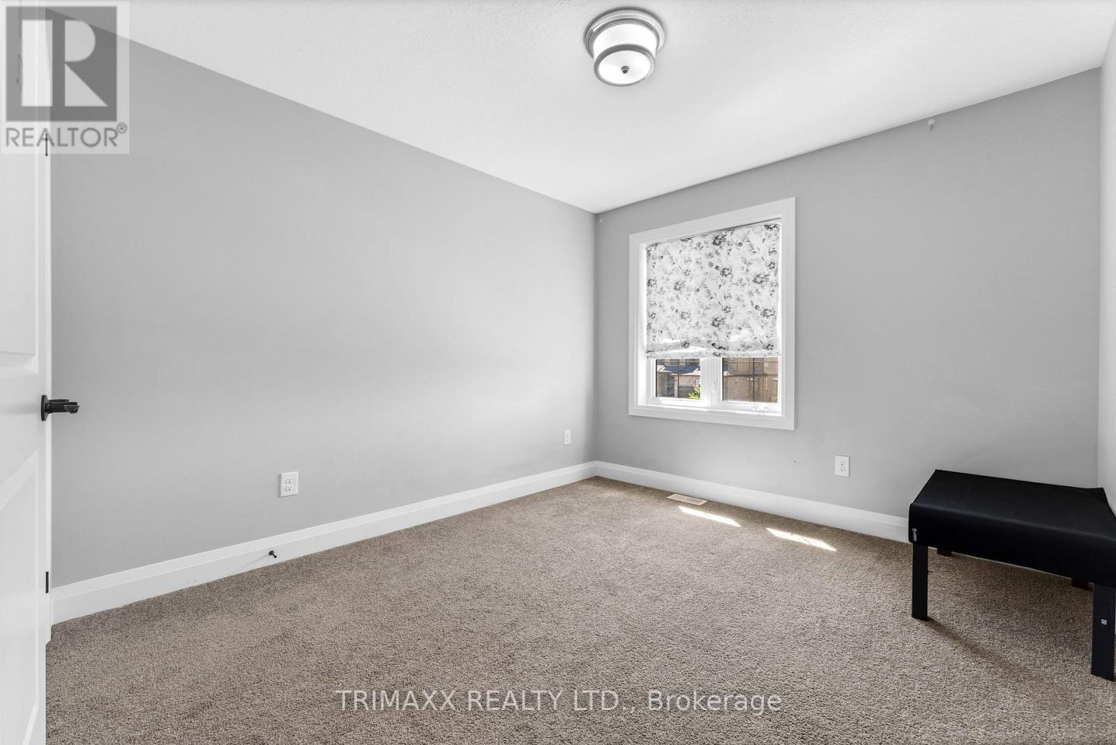 103 Links Crescent, Woodstock, Ontario  N4T 0K7 - Photo 17 - X12452824