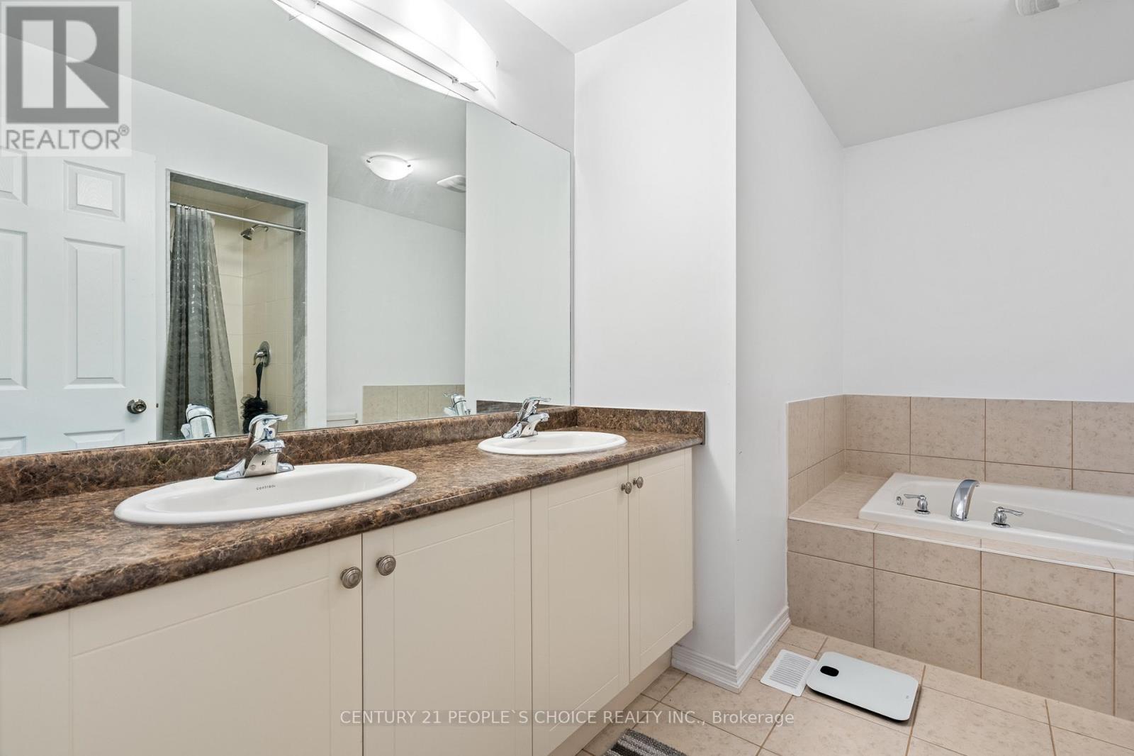 7822 Juneberry Drive, Niagara Falls, Ontario  L2H 0N1 - Photo 30 - X12452908