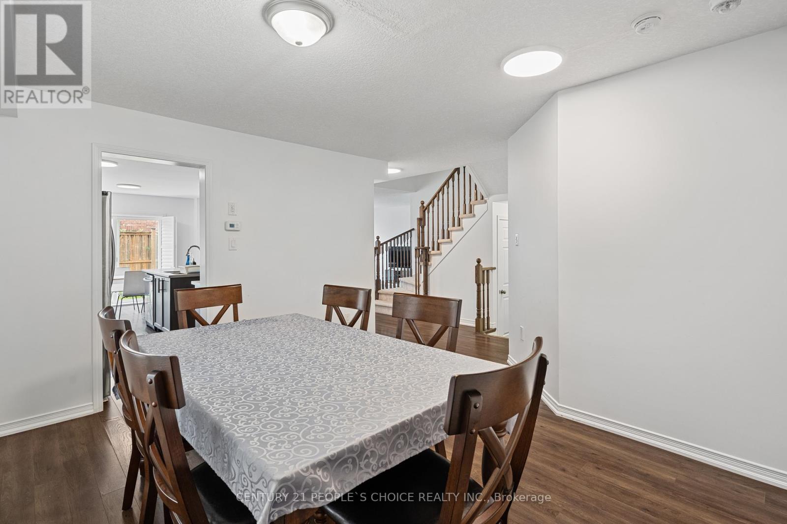 7822 Juneberry Drive, Niagara Falls, Ontario  L2H 0N1 - Photo 9 - X12452908
