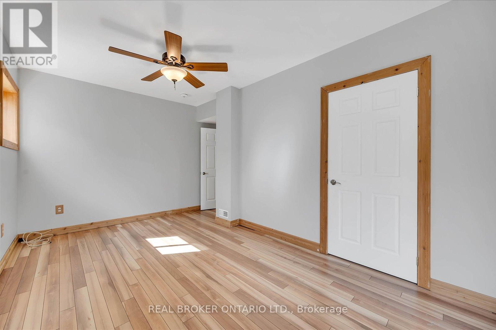 Lower - 99 Langlaw Drive, Cambridge, Ontario  N1P 1J1 - Photo 15 - X12452926