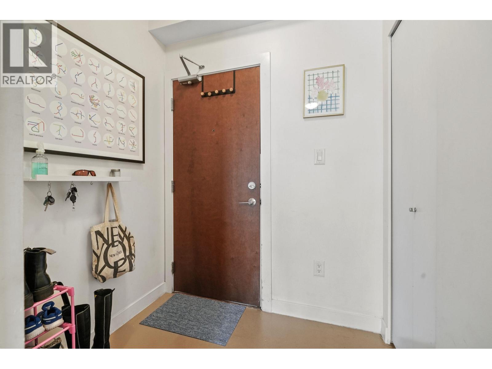 715 221 Union Street, Vancouver, British Columbia  V6A 0B4 - Photo 3 - R3056838