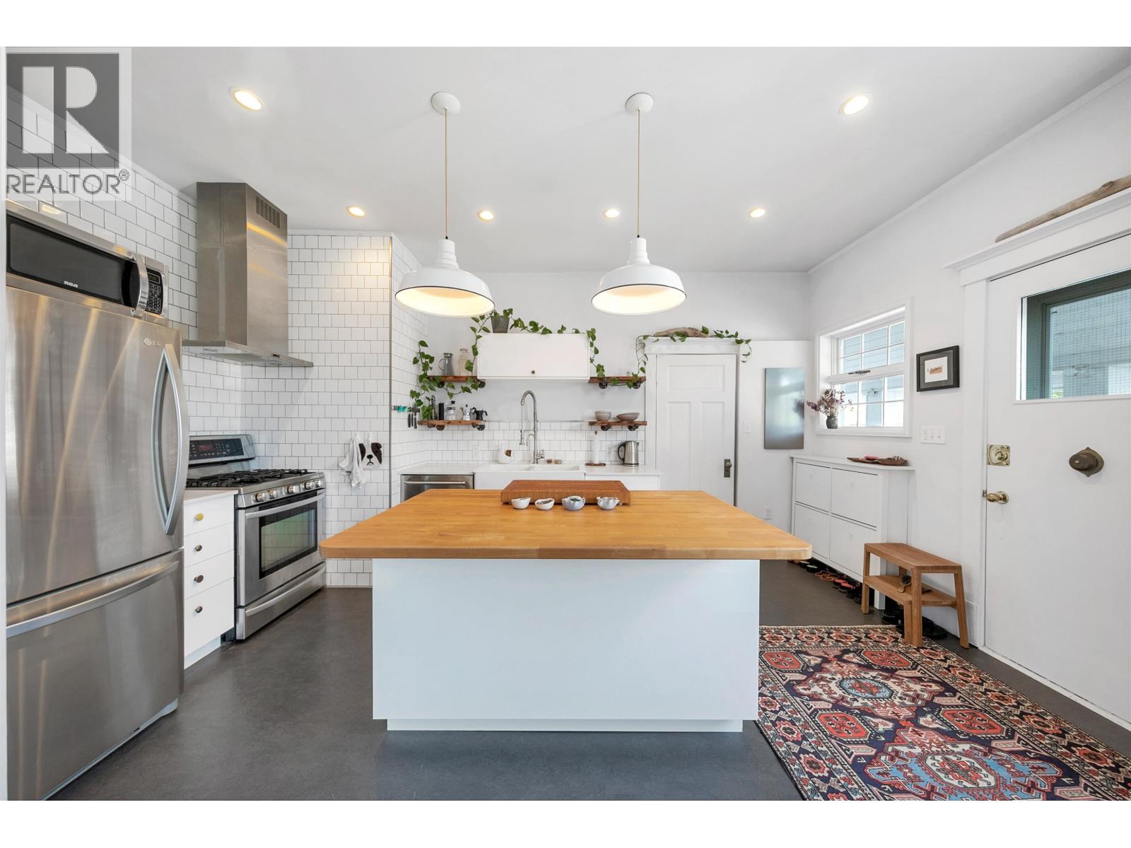 303 1131 W 11th Avenue, Vancouver, British Columbia  V6H 1K4 - Photo 2 - R3056849