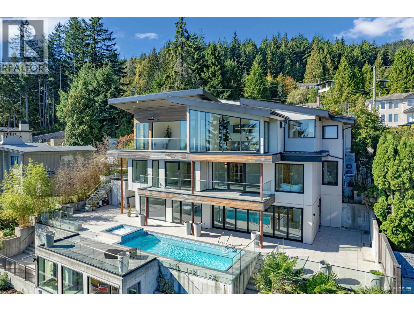 535 CRAIGMOHR DRIVE, West Vancouver, British Columbia