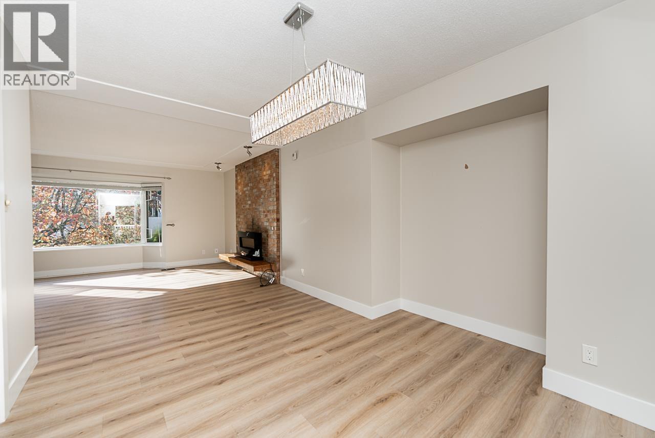 5225 Kincaid Street, Burnaby, British Columbia  V5G 1W1 - Photo 10 - R3056850