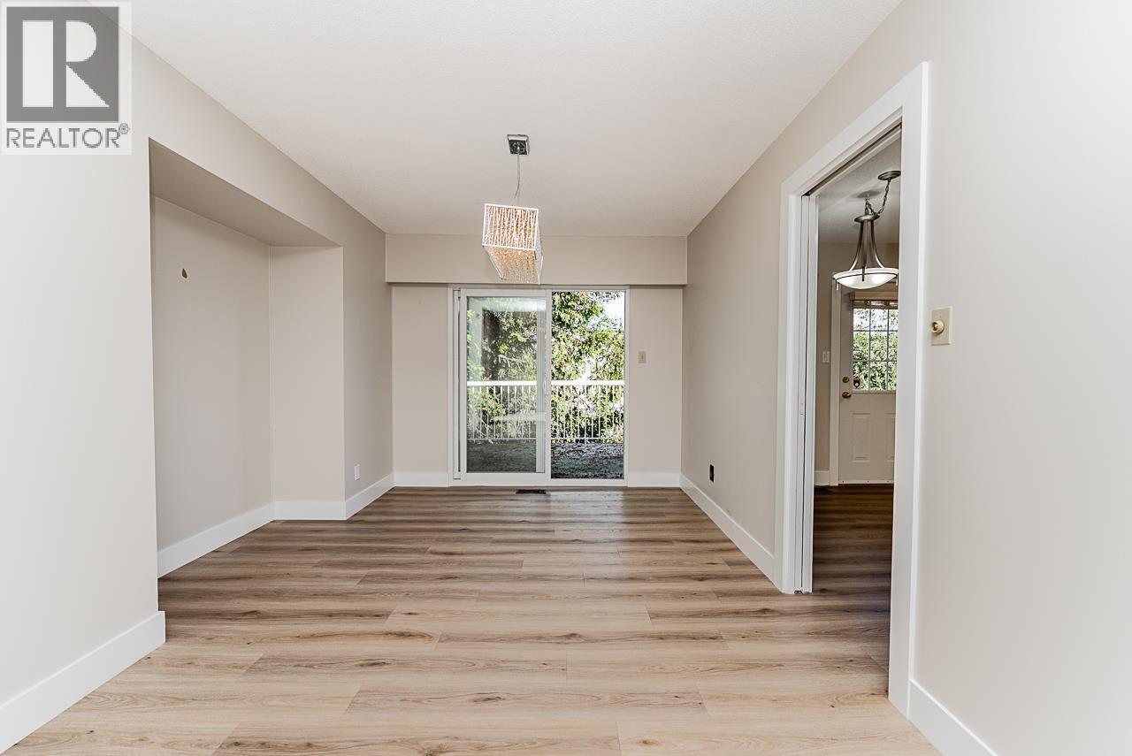 5225 Kincaid Street, Burnaby, British Columbia  V5G 1W1 - Photo 11 - R3056850