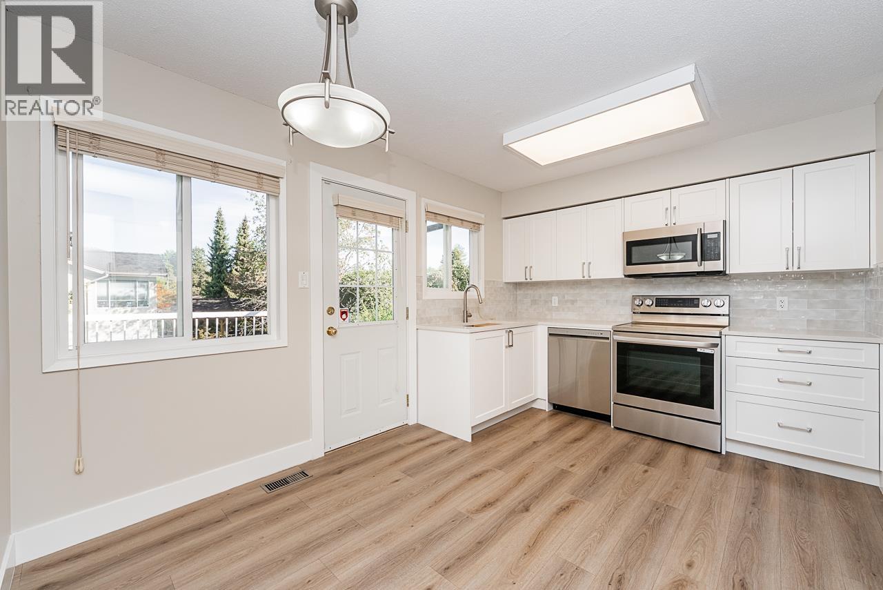 5225 Kincaid Street, Burnaby, British Columbia  V5G 1W1 - Photo 13 - R3056850