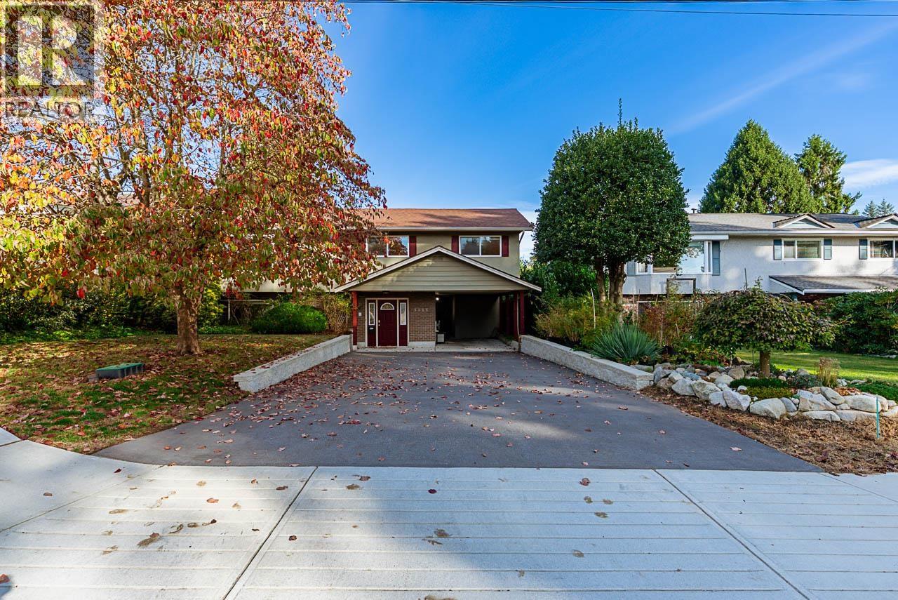 5225 Kincaid Street, Burnaby, British Columbia  V5G 1W1 - Photo 3 - R3056850