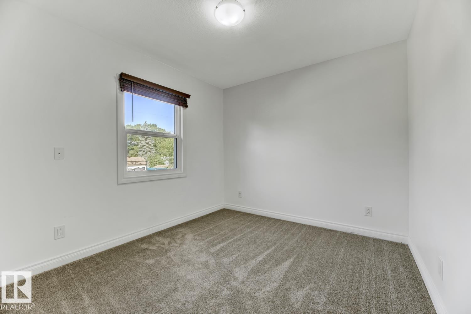 11306 89 St Nw, Edmonton, Alberta  T5B 3T6 - Photo 17 - E4455473