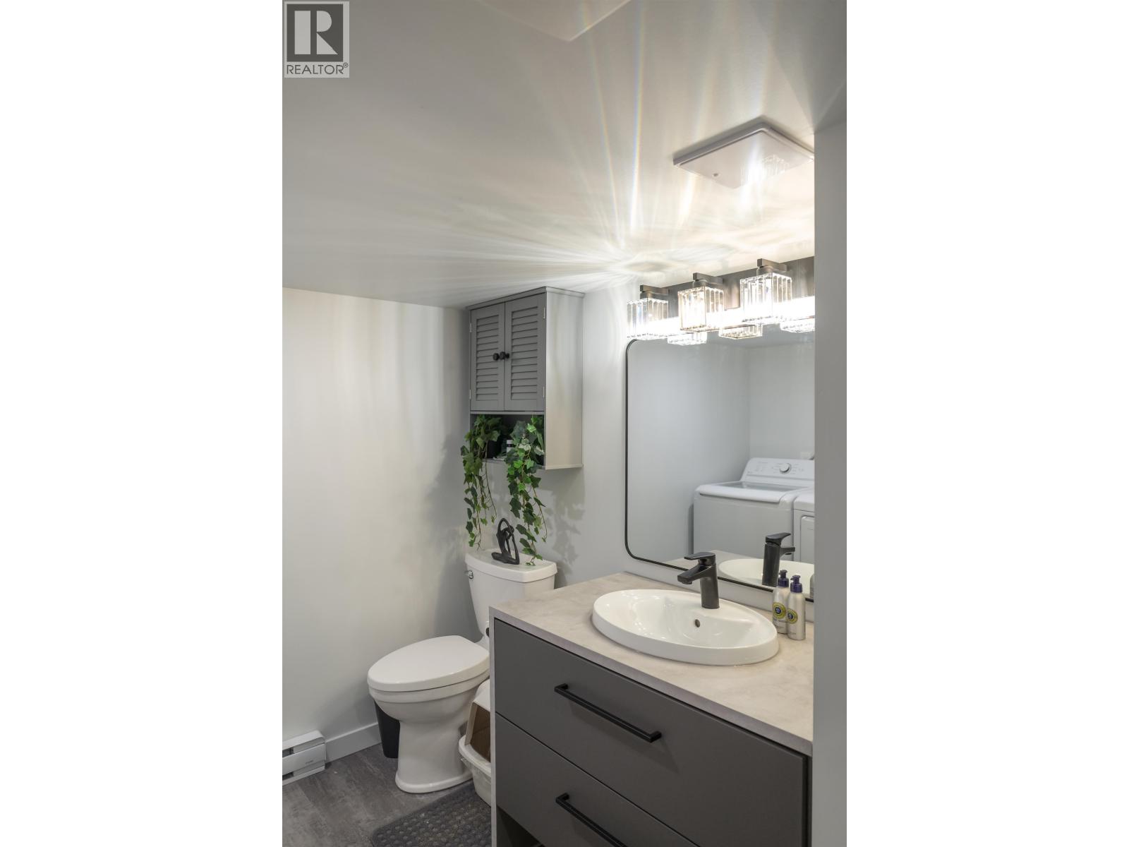 955 Moody Court, Port Coquitlam, British Columbia  V3C 5J4 - Photo 13 - R3009823