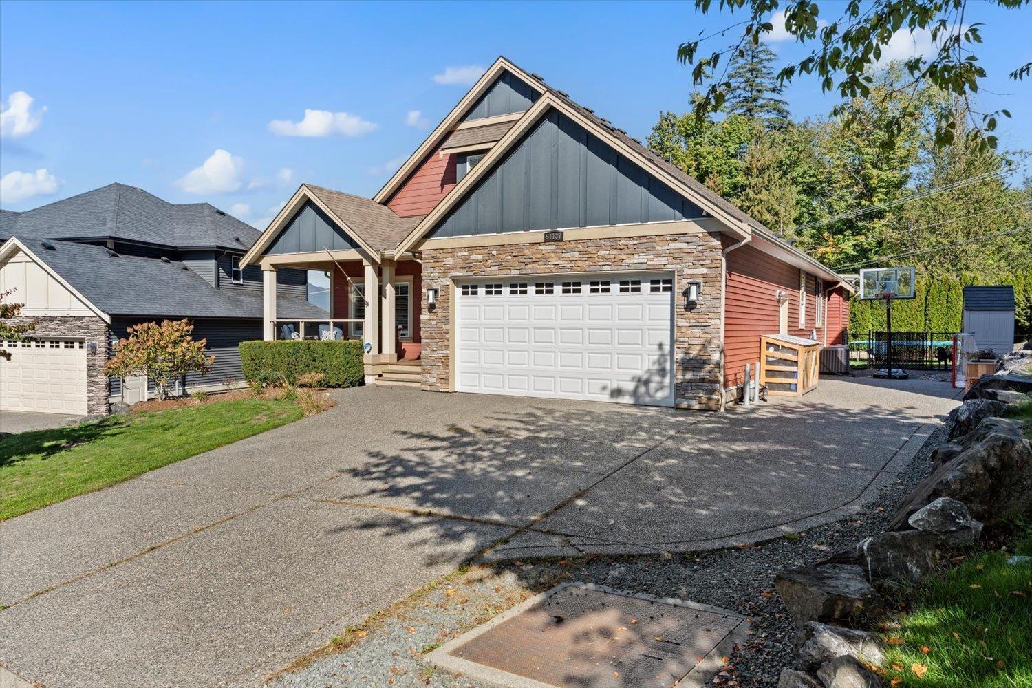 51137 Sophie Crescent, Eastern Hillsides, Chilliwack, British Columbia  V4Z 0C1 - Photo 2 - R3056706
