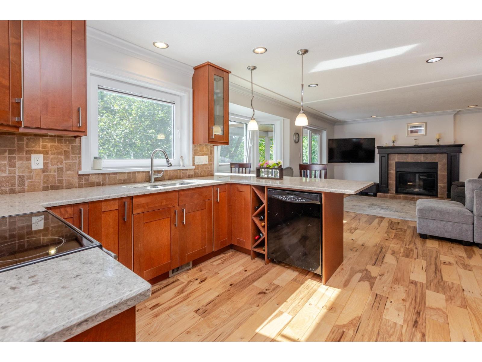 30876 Sandpiper Drive, Abbotsford, British Columbia  V2T 5L6 - Photo 6 - R3056498