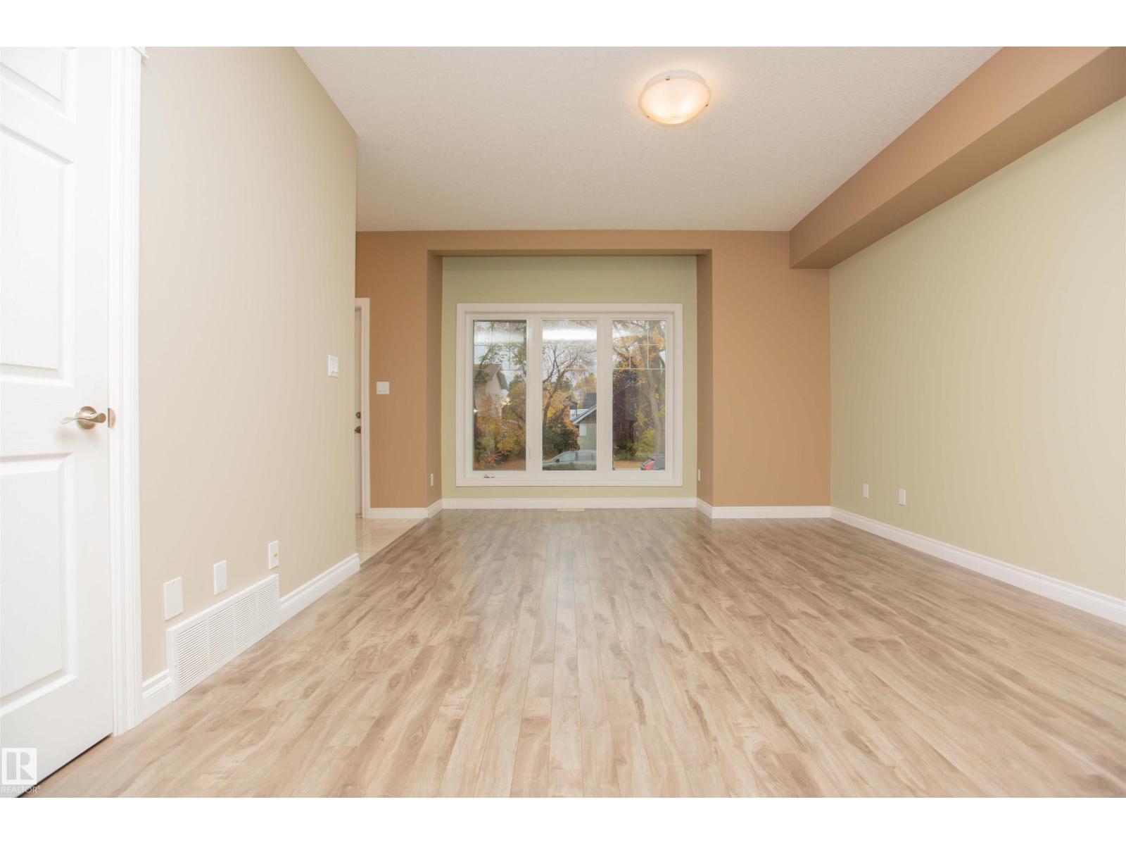 11213 125 St Nw, Edmonton, Alberta  T5L 4G6 - Photo 3 - E4461378
