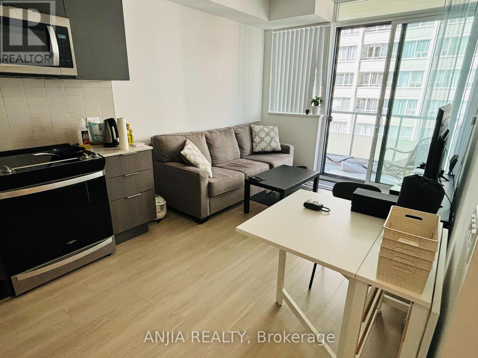 615 - 50 Dunfield Avenue, Toronto, Ontario  M4S 3A4 - Photo 3 - C12452945