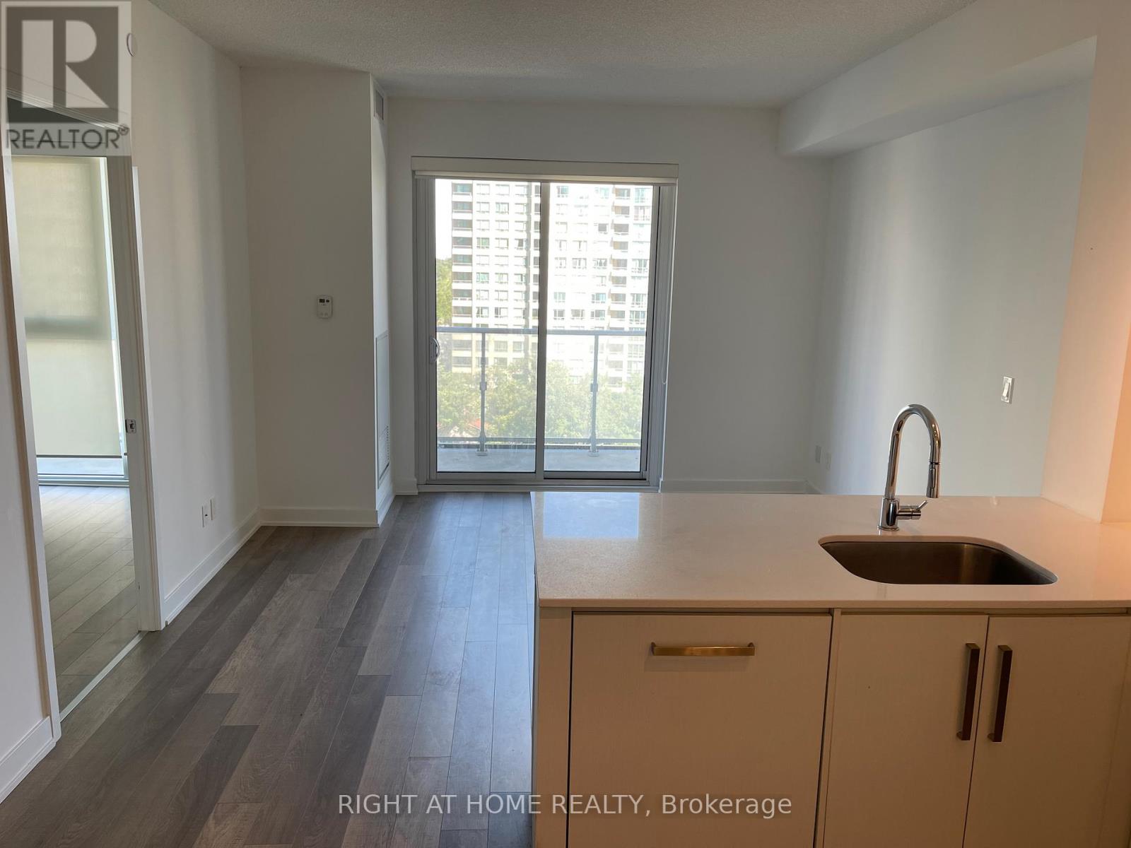 606 - 5180 Yonge Street, Toronto, Ontario  M2N 5P6 - Photo 3 - C12452964