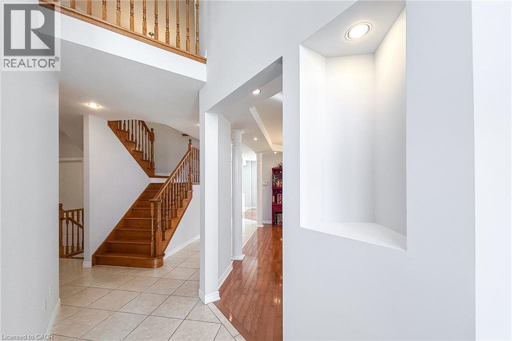 172 Lorenzo Drive, Hamilton, Ontario  L9A 0A2 - Photo 16 - 40767103