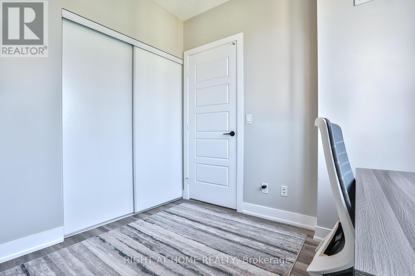 2308 - 28 Linden Street, Toronto, Ontario  M4Y 0A4 - Photo 19 - C12396558