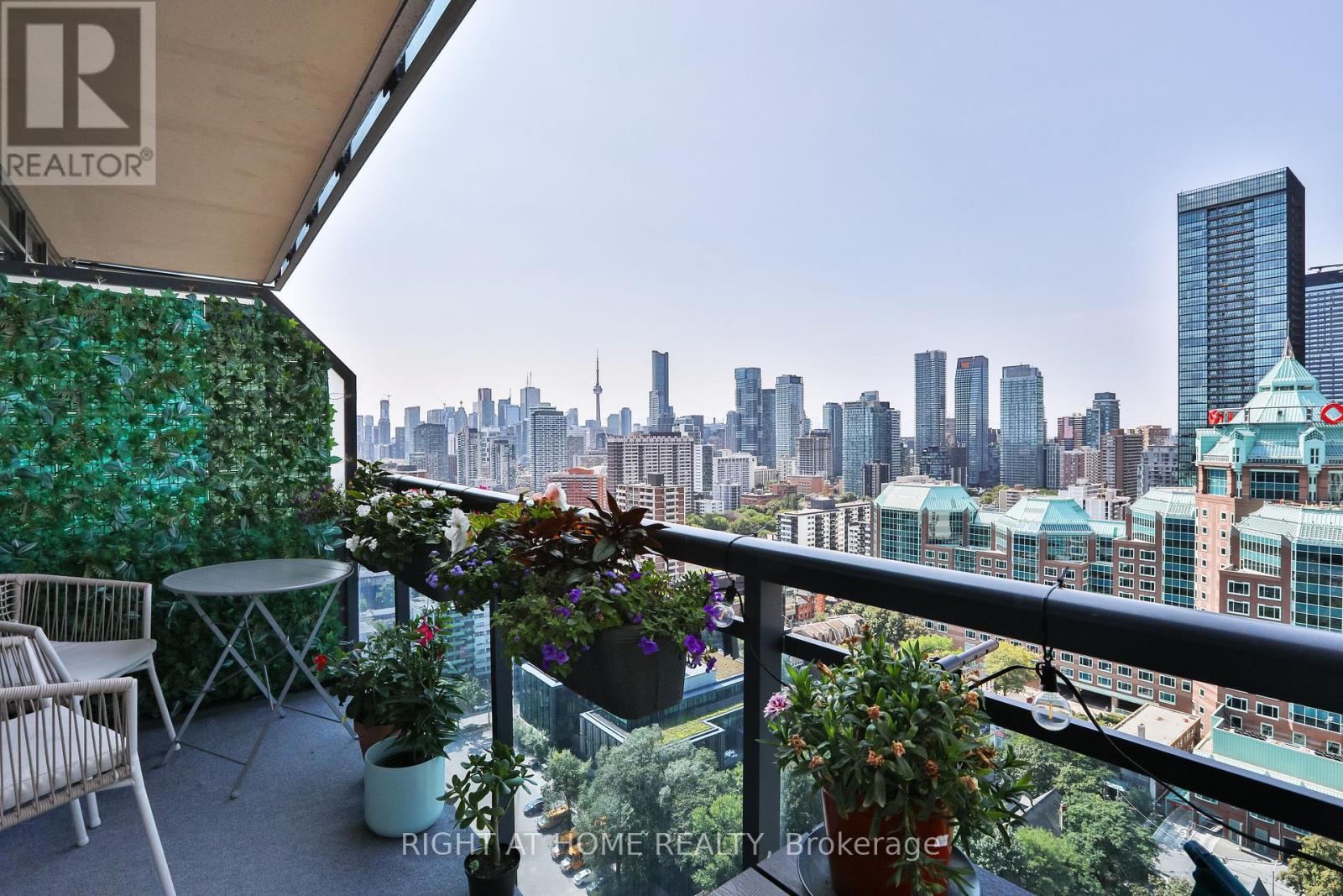 2308 - 28 Linden Street, Toronto, Ontario  M4Y 0A4 - Photo 1 - C12396558