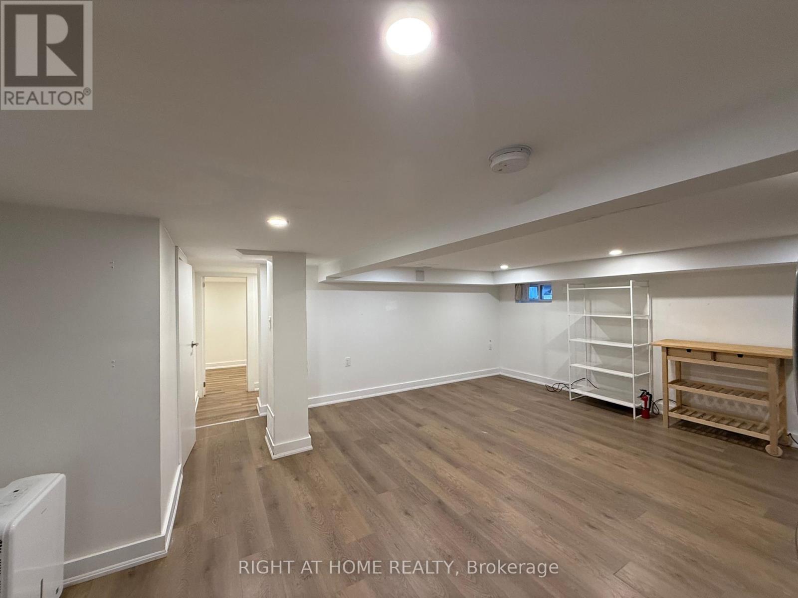 Lower - 22 Glenside Avenue, Toronto, Ontario  M4L 2T5 - Photo 5 - E12424518