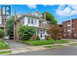 93 BARNESDALE Boulevard, Hamilton, Ontario