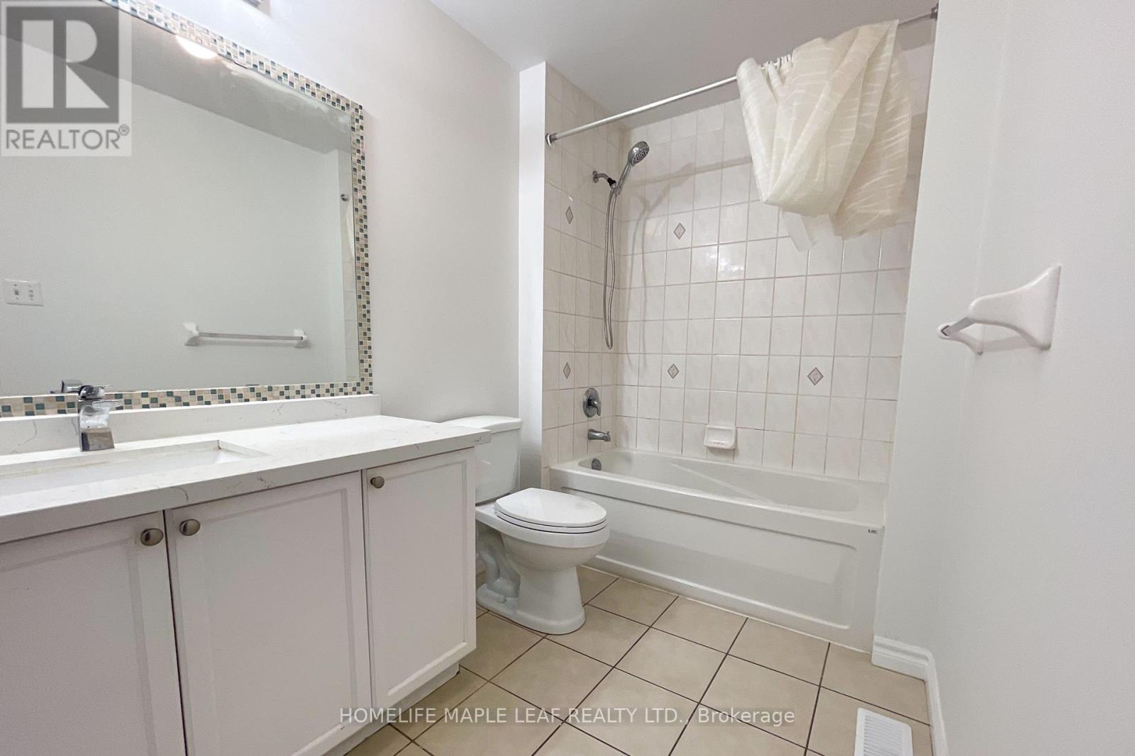 104 Crown Victoria Drive, Brampton, Ontario  L7A 3X9 - Photo 19 - W12451889