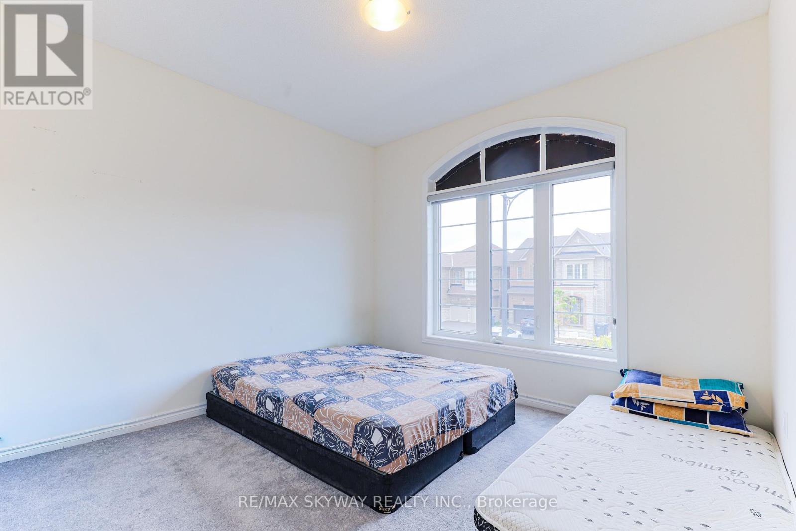 379 Valleyway Drive, Brampton, Ontario  L6X 5S7 - Photo 26 - W12452509